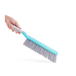 Long carpet brush